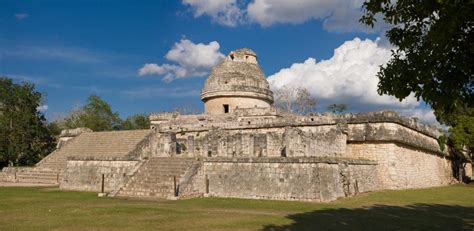 Tulum Mayan Civilizations Zenith: Ancient Observatories and Shifting Power Dynamics